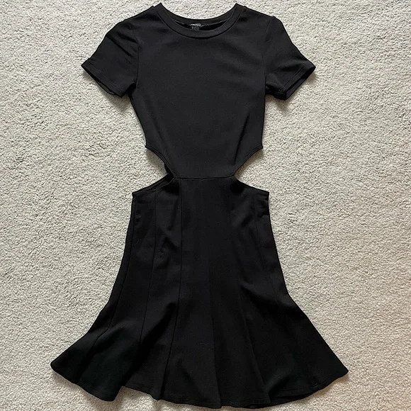 Forever 21 | Dresses | Basic Black Mini Dress With Side Cutouts | Poshmark